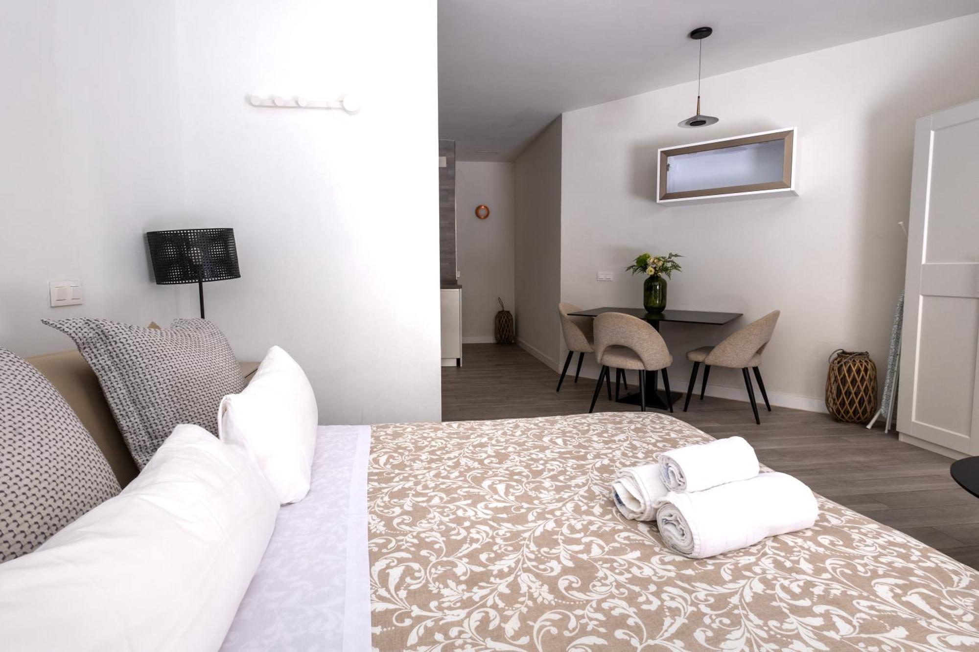 Premium Malagueta Suite Málaga Exteriör bild